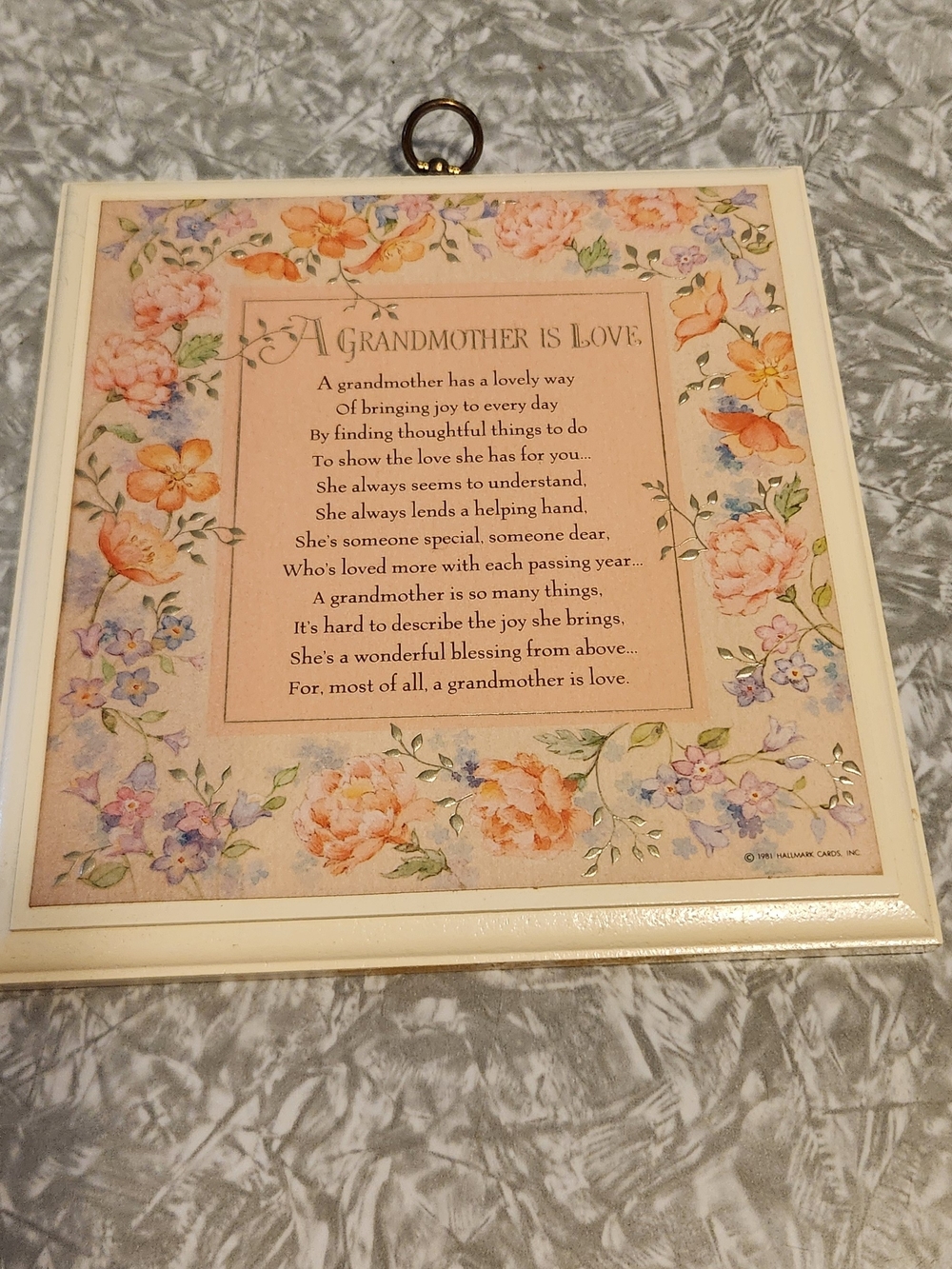 Hallmark Floral Grandmother Poem Plaque in Cream, Pink, Peach, Lavender
